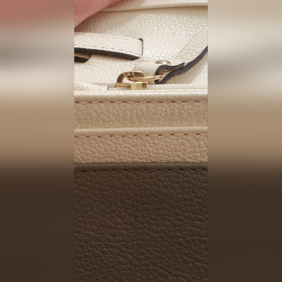 Kate Spade Bow Wallet - Picture 6 of 6